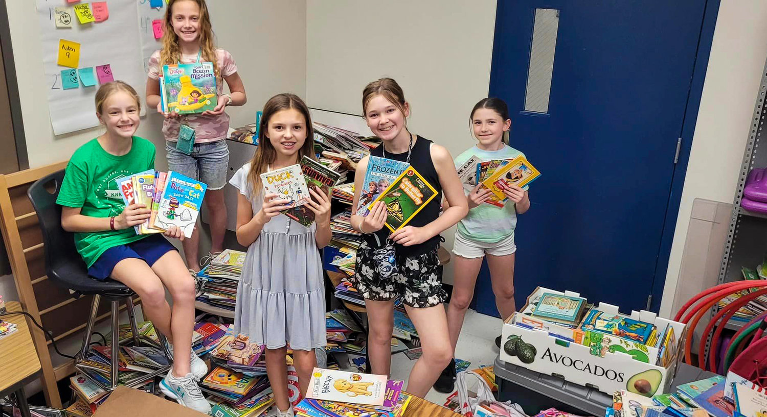 Nottingham Country Elementary School students and families recently donated over 1,700 books to Books Between Kids, which serves Houston’s at-risk children by providing them with books to build their own home libraries.